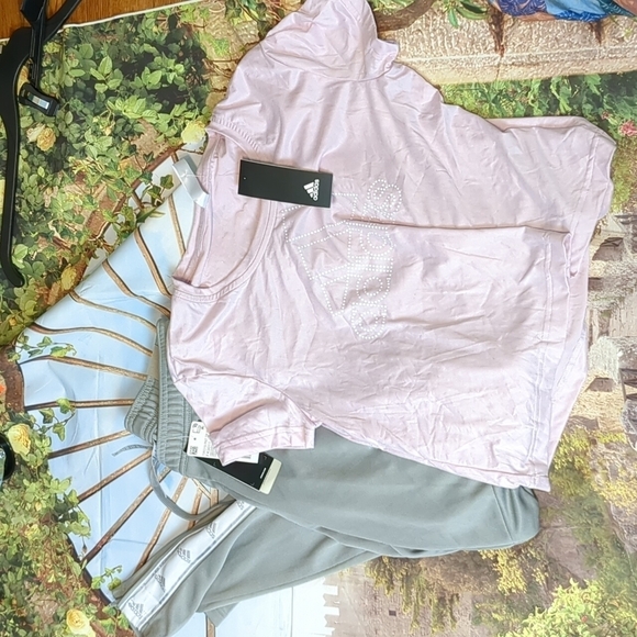 Adidas gray tapered fit pants and top size xs